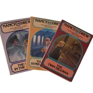 Nancy Drew Mystery Stories Paperbook Book Set